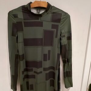 SHEIN Green and Black Geometric Long Sleeve dress (c)